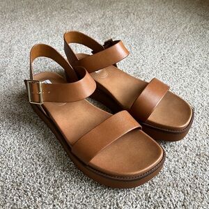 Women's Low Platform Sandals